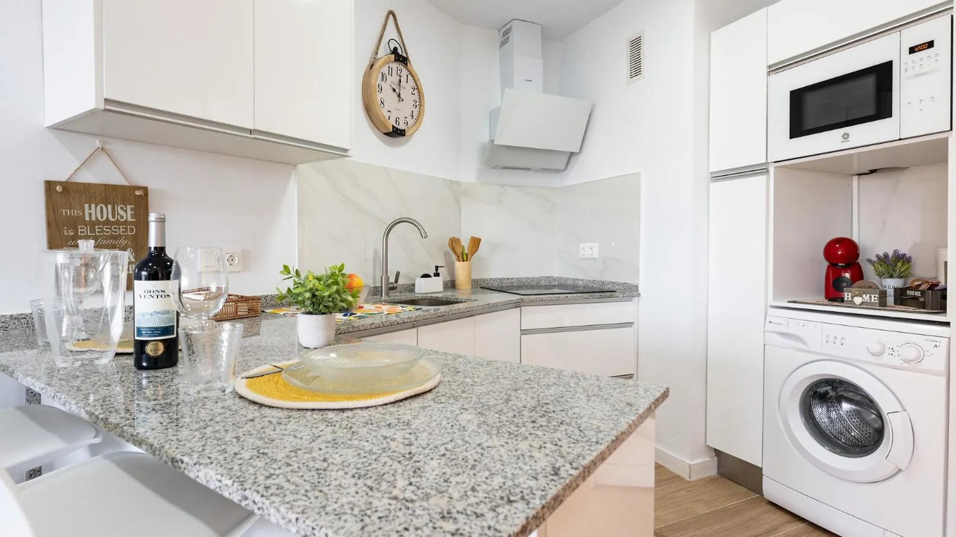 Malagasuite Cozy Studio & Pool Torremolinos